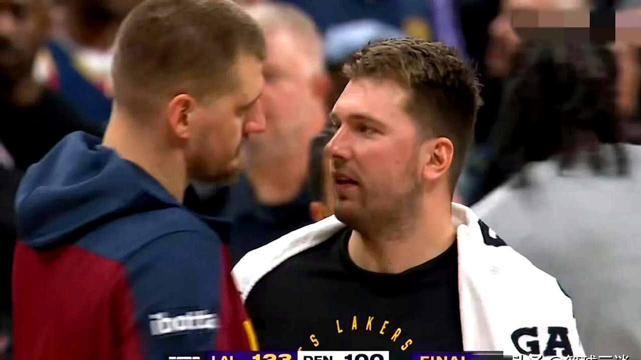 开云app-JackeyLove焦点对战，东契奇与70激战勇士分钟，比赛局势复杂胜负难料！再创辉煌时刻的简单介绍