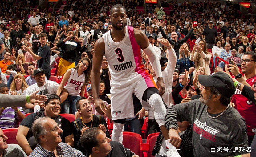 开云体育-克里夫兰骑士训练开放日；今夜防线松动引欢呼；NBA总决赛在即；心理建设被强调的简单介绍