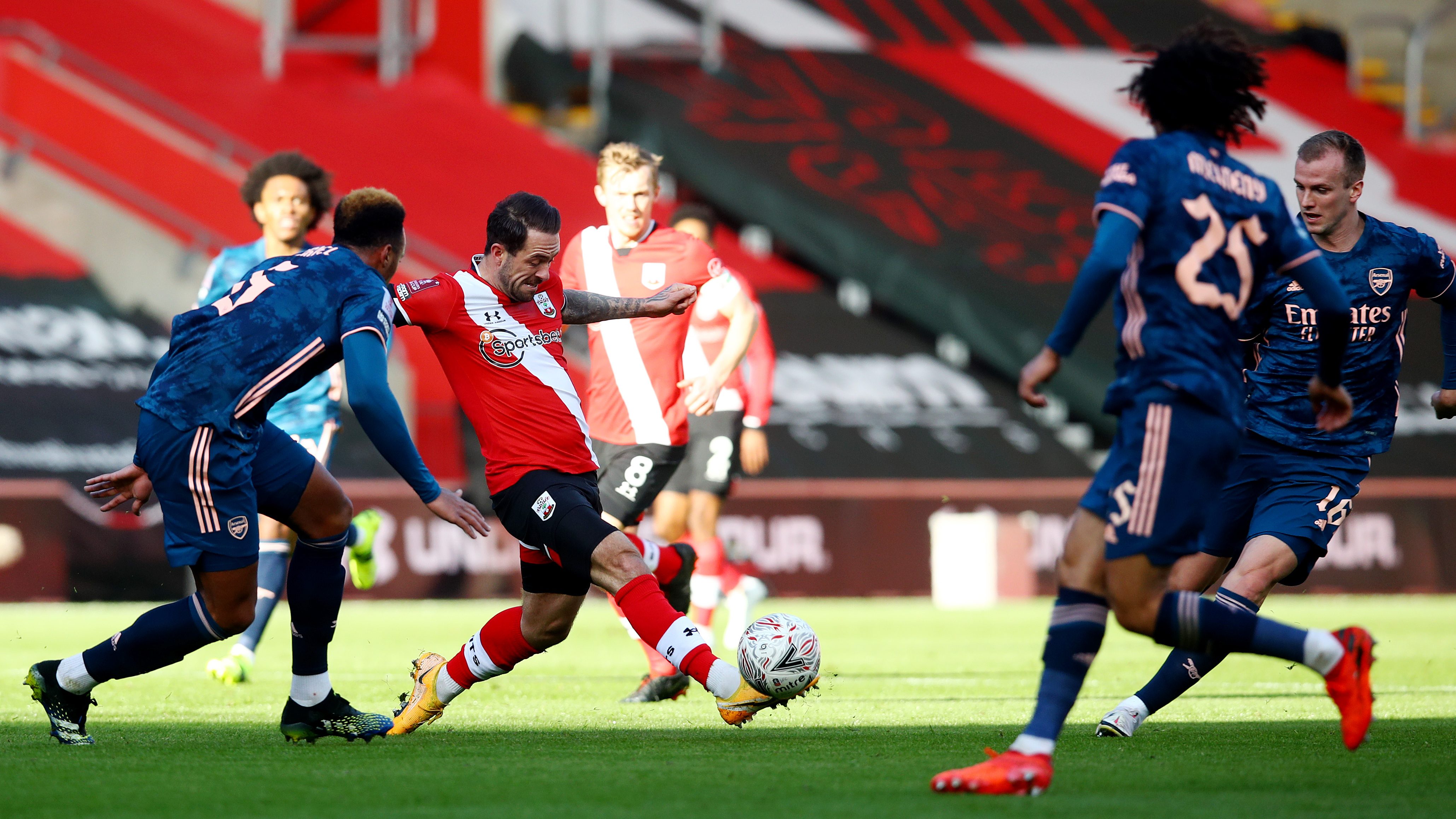 开云app-CBA常规赛今夜走向成谜；阿森纳遗憾出局；球迷炸锅；心理建设被强调的简单介绍